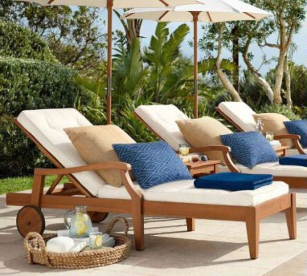 Hampstead Teak Chaise Lounge Chair