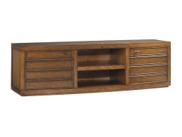 Spinnaker Point Media Console
