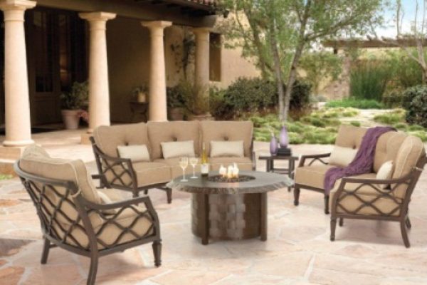 Villa Bianca Crescent Deep Seating